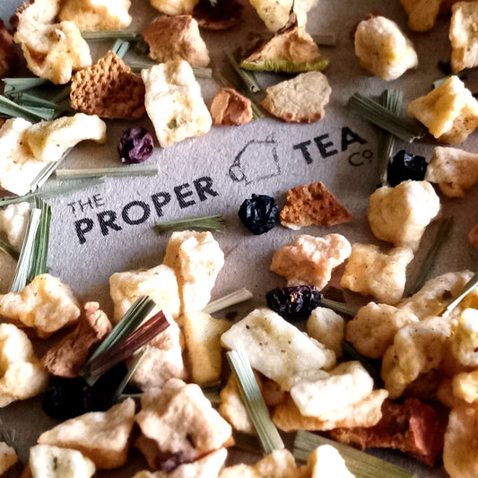 Lemon & Elderflower Flavoured Fruit Tea - 30g Gift Tin